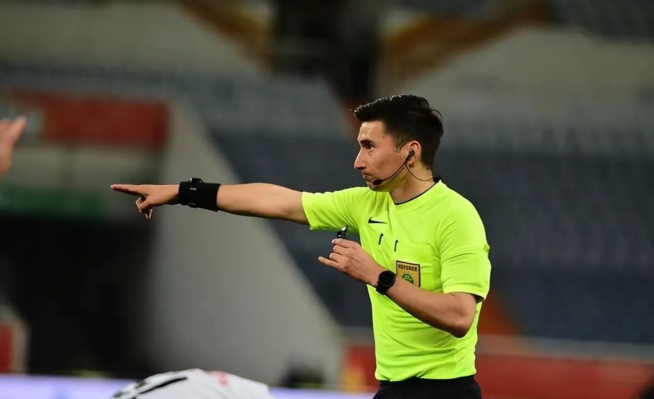 国王杯今晨再迎强敌;尤文图斯门线救险;主帅态度:态度坚定;资深球员宣示担当的简单介绍 国王杯今晨再迎强敌;尤文图斯门线救险;主帅态度:态度坚定;资深球员宣示担当的简单介绍